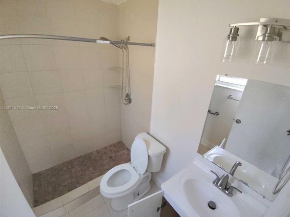 1920 NW 3rd Ave, Pompano Beach FL 33060