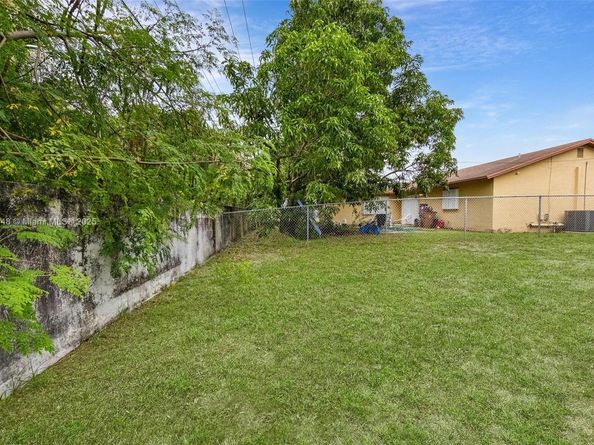 1920 NW 3rd Ave, Pompano Beach FL 33060