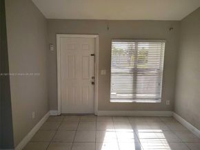 1920 NW 3rd Ave, Pompano Beach FL 33060