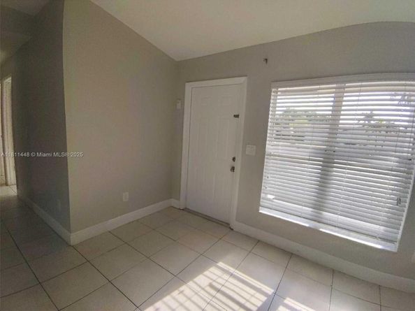 1920 NW 3rd Ave, Pompano Beach FL 33060