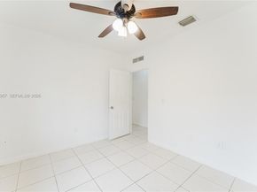 810 NW 112th St, Miami FL 33168
