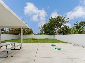 810 NW 112th St, Miami FL 33168