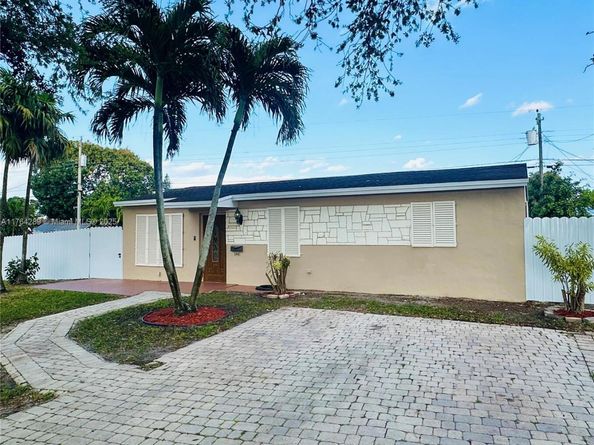 1441 N 72nd Ave, Hollywood FL 33024