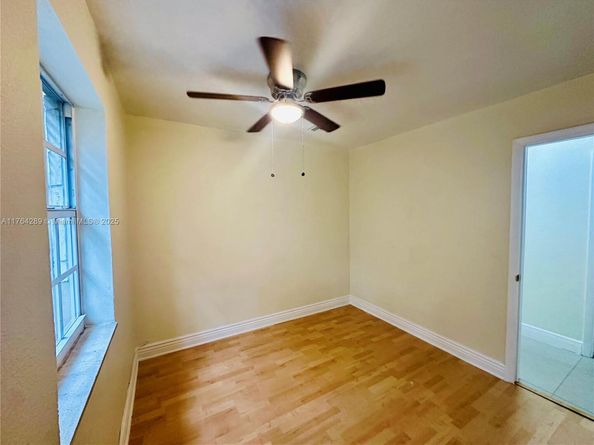 1441 N 72nd Ave, Hollywood FL 33024