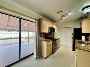 1441 N 72nd Ave, Hollywood FL 33024