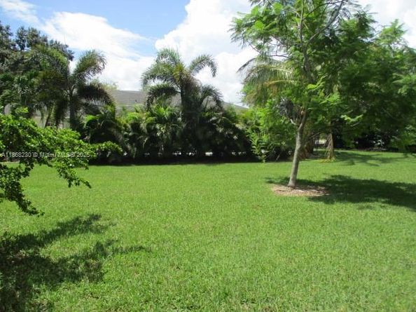 1599 NW 19th St, Homestead FL 33030