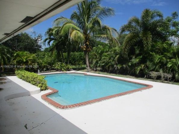 1599 NW 19th St, Homestead FL 33030