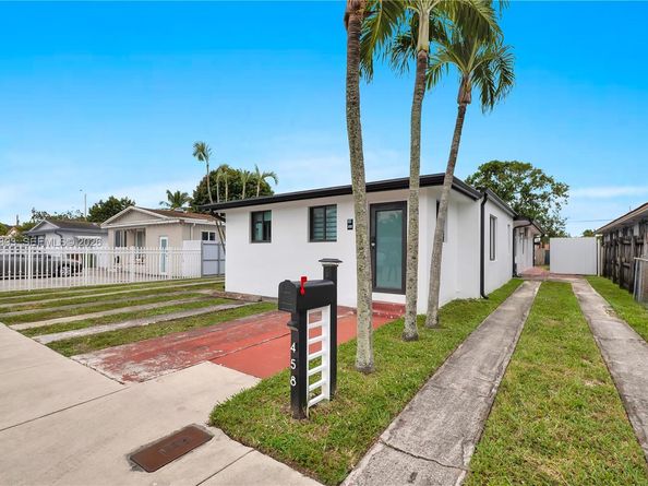 458 E 20th St, Hialeah FL 33013
