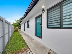 458 E 20th St, Hialeah FL 33013