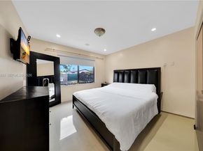 458 E 20th St, Hialeah FL 33013