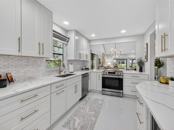 21695 Arriba Real, Boca Raton FL 33433