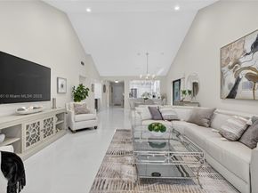 21695 Arriba Real, Boca Raton FL 33433