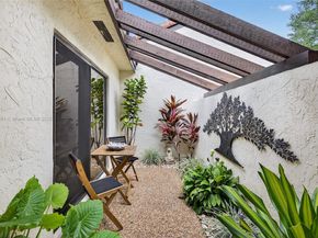 21695 Arriba Real, Boca Raton FL 33433