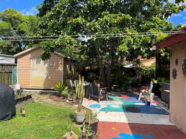1961 SW 36 Avenue, Fort Lauderdale FL 33312