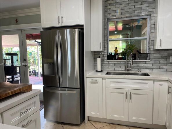 1961 SW 36 Avenue, Fort Lauderdale FL 33312