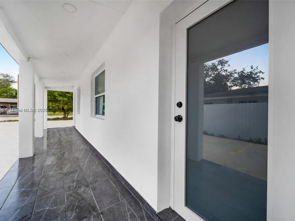 5511 NW 5th Ct, Miami FL 33127