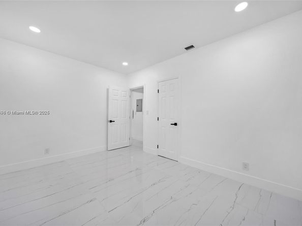 5511 NW 5th Ct, Miami FL 33127