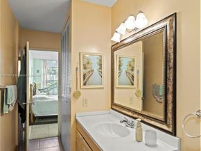 3181 S Ocean Dr 103, Hallandale Beach FL 33009