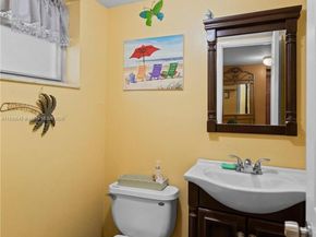 3181 S Ocean Dr 103, Hallandale Beach FL 33009