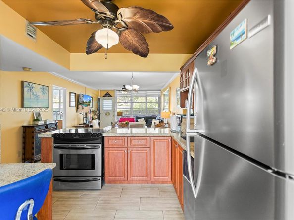 3181 S Ocean Dr 103, Hallandale Beach FL 33009