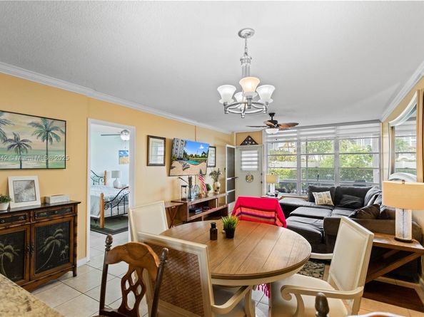 3181 S Ocean Dr 103, Hallandale Beach FL 33009