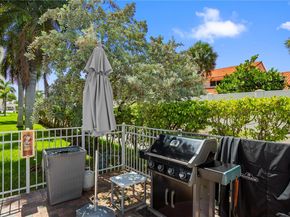 3181 S Ocean Dr 103, Hallandale Beach FL 33009