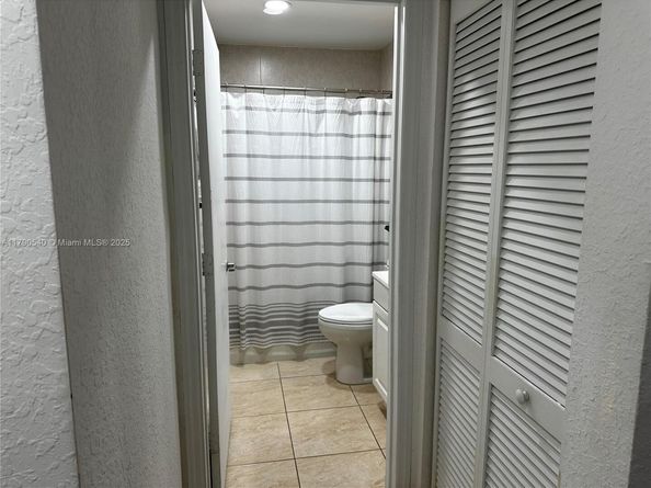 1446 NW 61st St, Miami FL 33142