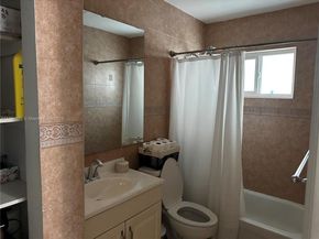 1446 NW 61st St, Miami FL 33142