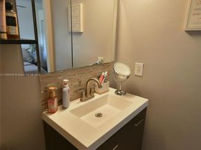 671 NE 195th St 416E, Miami FL 33179