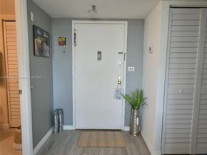 671 NE 195th St 416E, Miami FL 33179