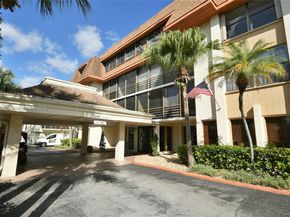 671 NE 195th St 416E, Miami FL 33179