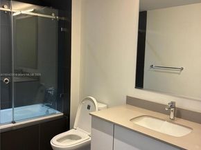 1600 NE 1st Ave 2508, Miami FL 33132