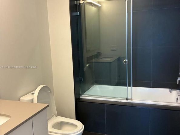 1600 NE 1st Ave 2508, Miami FL 33132