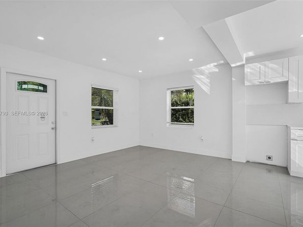 15955 NW 21st Ave, Miami Gardens FL 33054