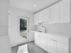 15955 NW 21st Ave, Miami Gardens FL 33054