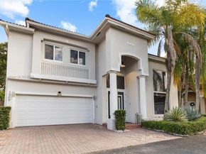 5869 NW 112th Ct, Doral FL 33178