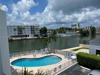 1185 Marseille Dr