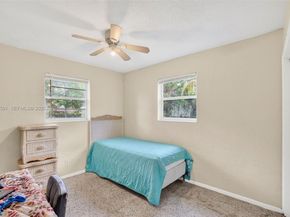 2437 NW 20th St, Fort Lauderdale FL 33311