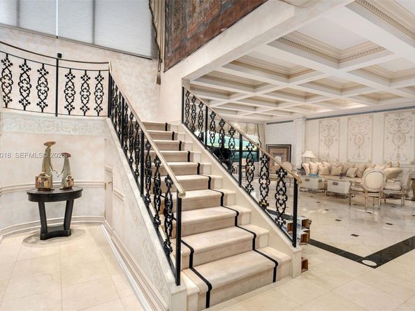 5225 Collins Ave PH8, Miami Beach FL 33140