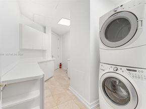 5225 Collins Ave PH8, Miami Beach FL 33140