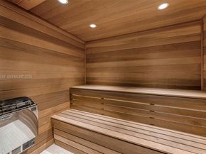 5225 Collins Ave PH8, Miami Beach FL 33140