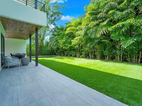 7900 SW 54th Ave, Miami FL 33143