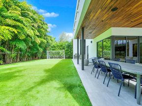 7900 SW 54th Ave, Miami FL 33143