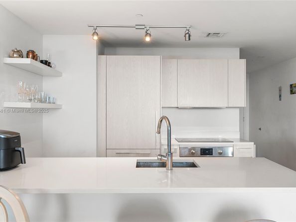 501 NE 31st St 910, Miami FL 33137