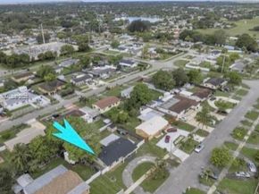3738 NW 207th Dr, Miami Gardens FL 33055