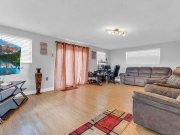 3738 NW 207th Dr, Miami Gardens FL 33055