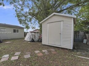 3738 NW 207th Dr, Miami Gardens FL 33055