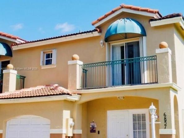 6857 SW 158th Pass, Miami FL 33193