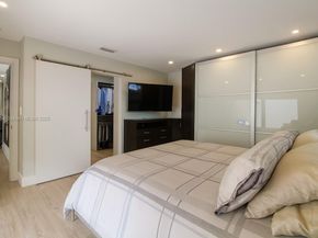 8232 SW 81st Ter 8232, Miami FL 33143