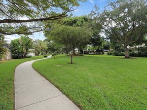 8232 SW 81st Ter 8232, Miami FL 33143